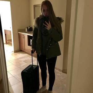 Meet your Posher, Ashlyn